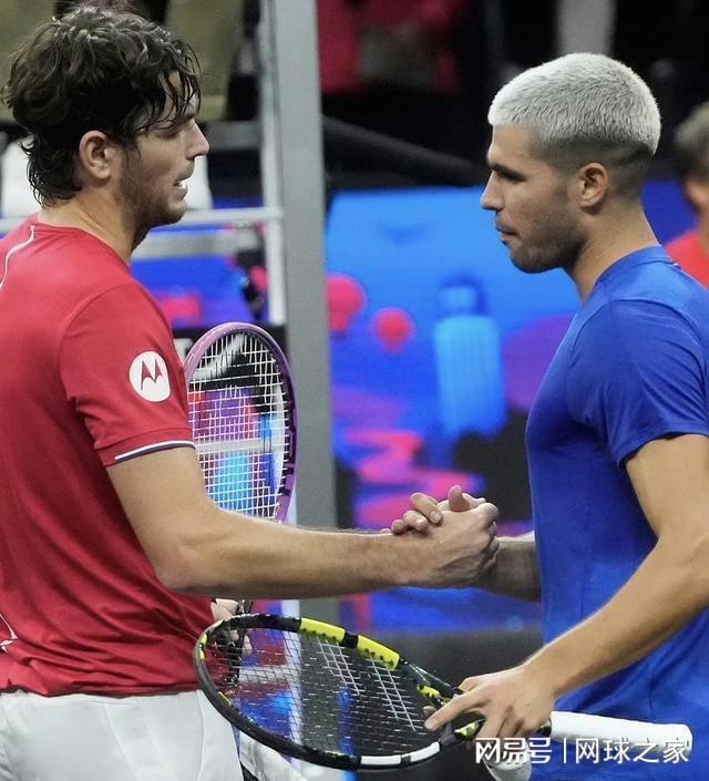 更灵活, 因为他同样 更灵活, 因为他同样