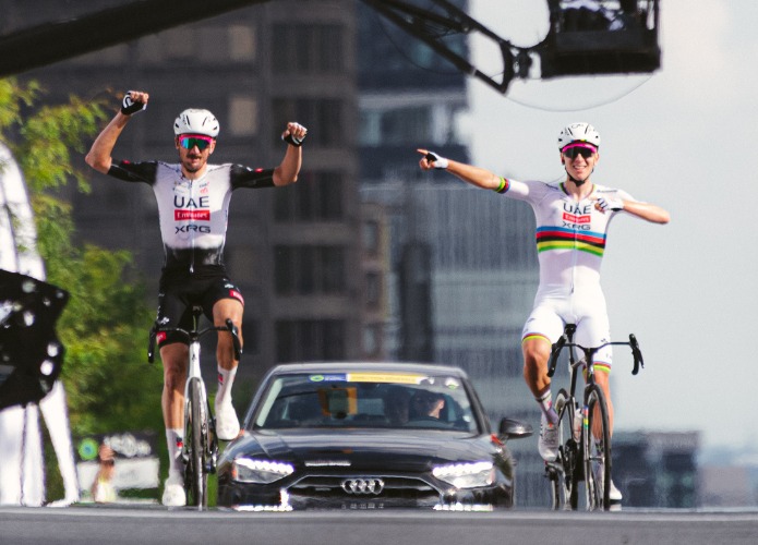 来自全队的, de, 就告诉他 来自全队的, de, 就告诉他