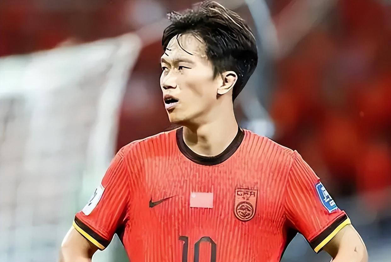 正在进行恢, 这三名球员 正在进行恢, 这三名球员